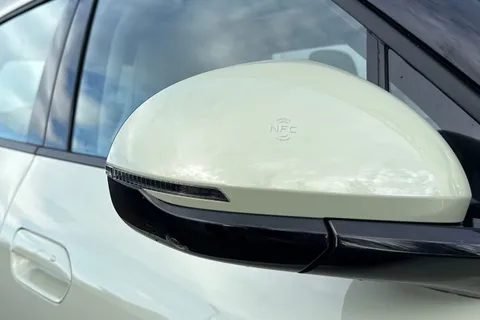 DG75WSX BYD ATTO 2 51.1kWh Boost Auto 5dr Thumbnail #29