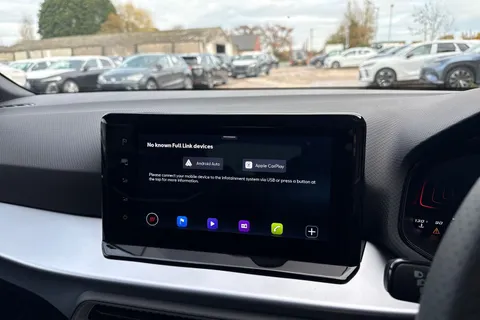 44 of 51 for SEAT ARONA 1.0 TSI 115 FR 5dr