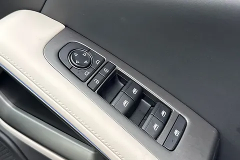 DG75WSX BYD ATTO 2 51.1kWh Boost Auto 5dr Thumbnail #43