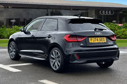 PJ74AEO Audi A1 S line 35 TFSI 150 PS S tronic Thumbnail #3