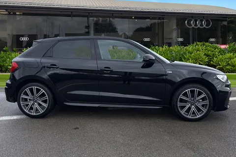 PJ74AEO Audi A1 S line 35 TFSI 150 PS S tronic Thumbnail #4