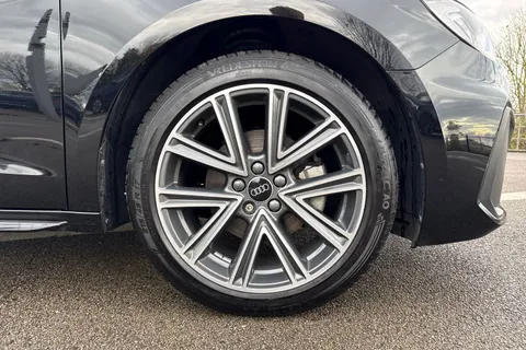 PJ74AEO Audi A1 S line 35 TFSI 150 PS S tronic Thumbnail #7