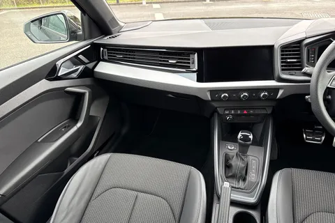 PJ74AEO Audi A1 S line 35 TFSI 150 PS S tronic Thumbnail #15