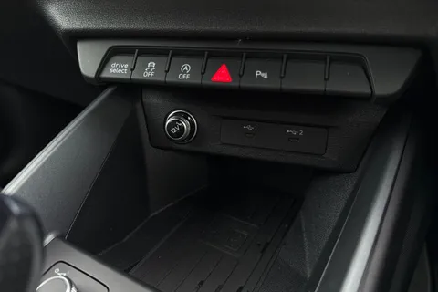 PJ74AEO Audi A1 S line 35 TFSI 150 PS S tronic Thumbnail #40