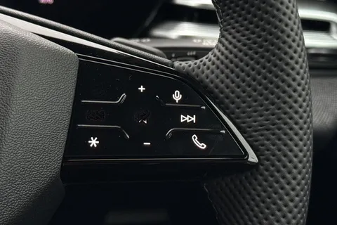  Audi A6 Avant 2.0 TDI Edition 1 S Tronic quattro Euro 6 (s/s) 5dr Thumbnail #37