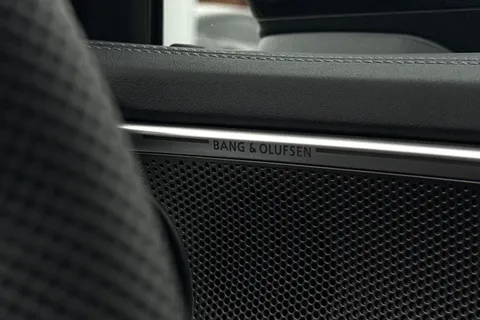  Audi A6 Avant 2.0 TDI Edition 1 S Tronic quattro Euro 6 (s/s) 5dr Thumbnail #40