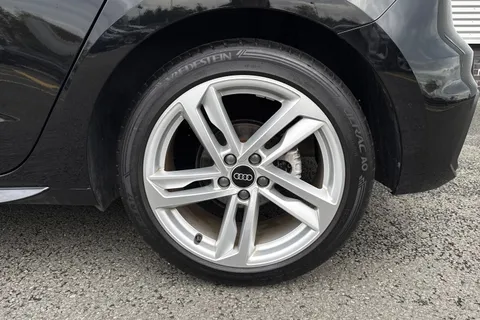 DS72EVK Audi A1 S line 30 TFSI 110 PS S tronic Thumbnail #12