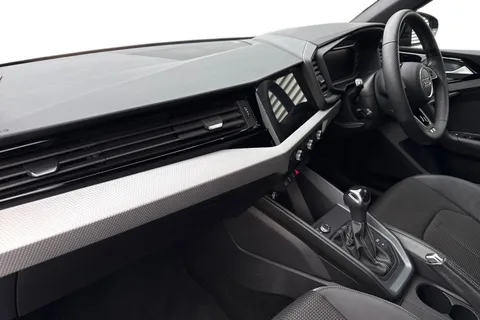 DS72EVK Audi A1 S line 30 TFSI 110 PS S tronic Thumbnail #15