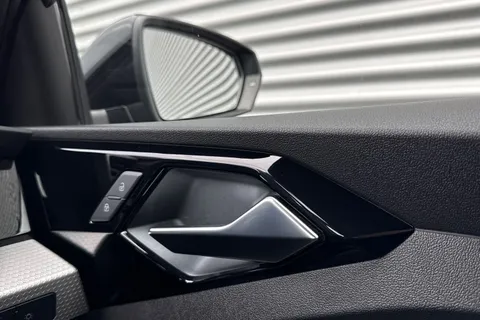 DS72EVK Audi A1 S line 30 TFSI 110 PS S tronic Thumbnail #21