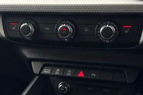 DS72EVK Audi A1 S line 30 TFSI 110 PS S tronic Thumbnail #22