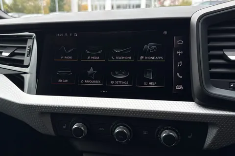 DS72EVK Audi A1 S line 30 TFSI 110 PS S tronic Thumbnail #26