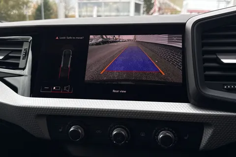 DS72EVK Audi A1 S line 30 TFSI 110 PS S tronic Thumbnail #45