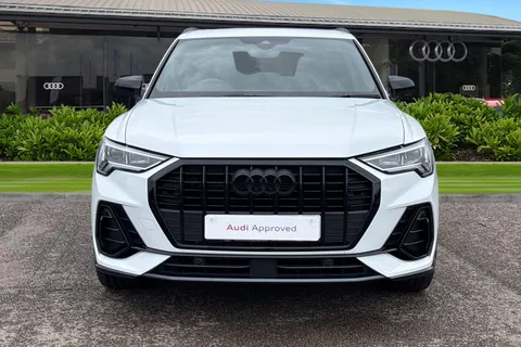 DF25CCE Audi Q3 Black Edition 35 TDI 150 PS S tronic Thumbnail #7