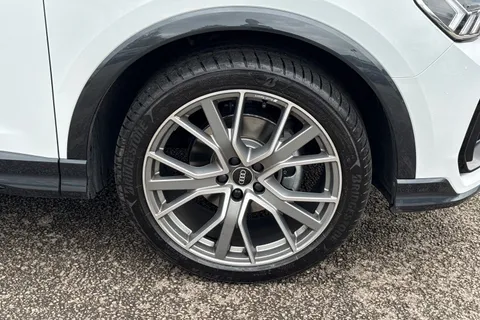 DF25CCE Audi Q3 Black Edition 35 TDI 150 PS S tronic Thumbnail #11