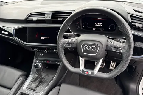 DF25CCE Audi Q3 Black Edition 35 TDI 150 PS S tronic Thumbnail #19