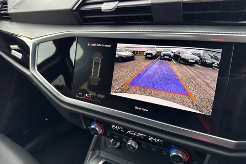 DF25CCE Audi Q3 Black Edition 35 TDI 150 PS S tronic Thumbnail #33