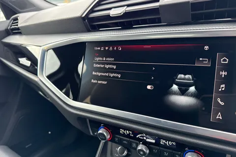 DF25CCE Audi Q3 Black Edition 35 TDI 150 PS S tronic Thumbnail #43