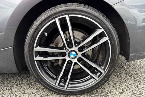 12 of 58 for BMW 2 Series 2.0 220i GPF M Sport Auto Euro 6 (s/s) 2dr