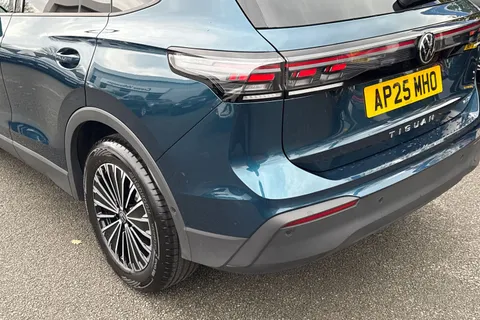 AP25MHO Volkswagen Tiguan Tiguan Match 1.5 eTSI 150 PS  DSG 5 Door | Area View Camera | Electric Tail Thumbnail #9