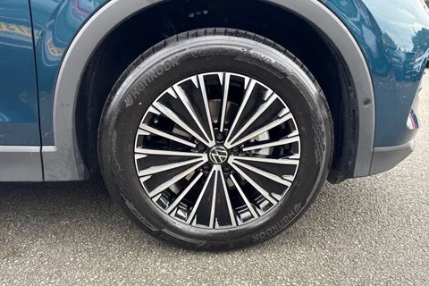 AP25MHO Volkswagen Tiguan Tiguan Match 1.5 eTSI 150 PS  DSG 5 Door | Area View Camera | Electric Tail Thumbnail #11