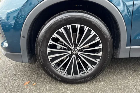 AP25MHO Volkswagen Tiguan Tiguan Match 1.5 eTSI 150 PS  DSG 5 Door | Area View Camera | Electric Tail Thumbnail #14