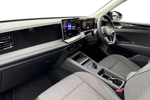 AP25MHO Volkswagen Tiguan Tiguan Match 1.5 eTSI 150 PS  DSG 5 Door | Area View Camera | Electric Tail Thumbnail #16