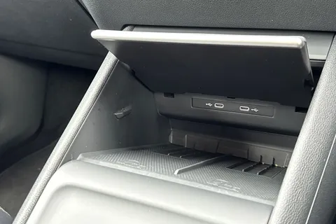 AP25MHO Volkswagen Tiguan Tiguan Match 1.5 eTSI 150 PS  DSG 5 Door | Area View Camera | Electric Tail Thumbnail #38