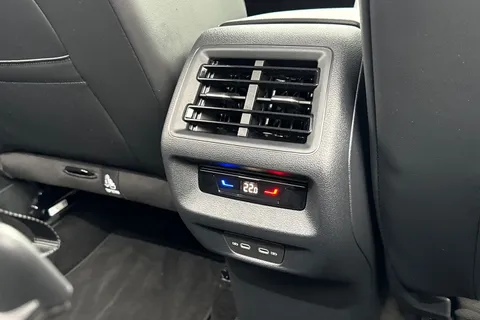 AP25MHO Volkswagen Tiguan Tiguan Match 1.5 eTSI 150 PS  DSG 5 Door | Area View Camera | Electric Tail Thumbnail #41