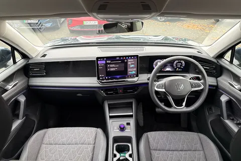 AP25MHO Volkswagen Tiguan Tiguan Match 1.5 eTSI 150 PS  DSG 5 Door | Area View Camera | Electric Tail Thumbnail #42