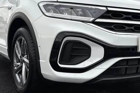 DK25ZPD Volkswagen T-Roc 1.5 TSI R-Line 5dr DSG **KEYLESS ENTRY** Thumbnail #18