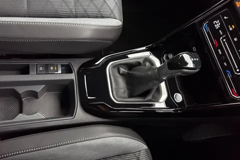 DK25ZPD Volkswagen T-Roc 1.5 TSI R-Line 5dr DSG **KEYLESS ENTRY** Thumbnail #21