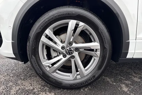 DK25ZPD Volkswagen T-Roc 1.5 TSI R-Line 5dr DSG **KEYLESS ENTRY** Thumbnail #24