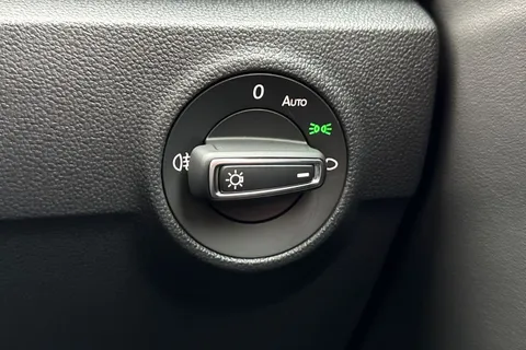 DK25ZPD Volkswagen T-Roc 1.5 TSI R-Line 5dr DSG **KEYLESS ENTRY** Thumbnail #32