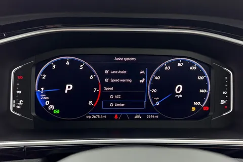 DK25ZPD Volkswagen T-Roc 1.5 TSI R-Line 5dr DSG **KEYLESS ENTRY** Thumbnail #38