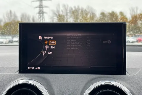 PN72MVC Audi Q2 Sport 30 TFSI 110 PS 6-speed Thumbnail #38