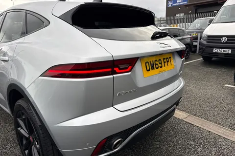 8 of 60 for Jaguar E-Pace 2.0 D180 R-Dynamic HSE Auto AWD Euro 6 (s/s) 5dr