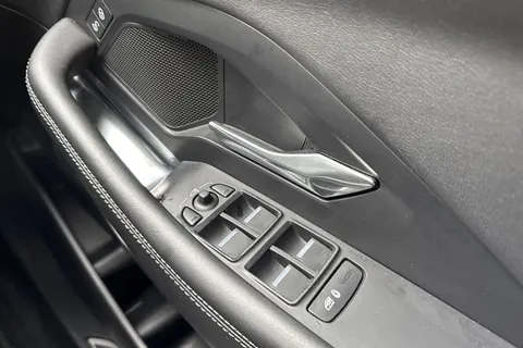 21 of 60 for Jaguar E-Pace 2.0 D180 R-Dynamic HSE Auto AWD Euro 6 (s/s) 5dr