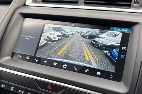 48 of 60 for Jaguar E-Pace 2.0 D180 R-Dynamic HSE Auto AWD Euro 6 (s/s) 5dr