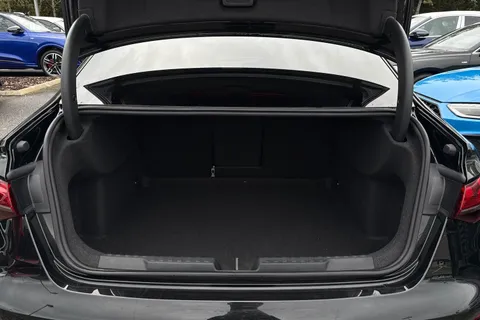 DN25AVJ Audi A3 Black Edition 35 TFSI  150 PS S tronic Thumbnail #8