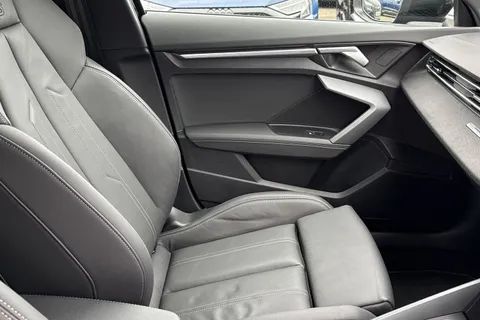 DN25AVJ Audi A3 Black Edition 35 TFSI  150 PS S tronic Thumbnail #21