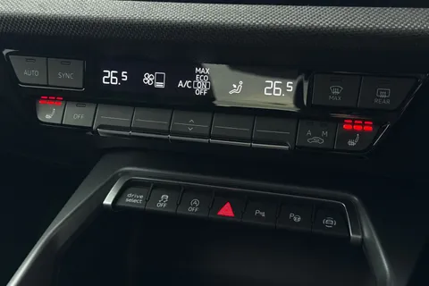 DN25AVJ Audi A3 Black Edition 35 TFSI  150 PS S tronic Thumbnail #23