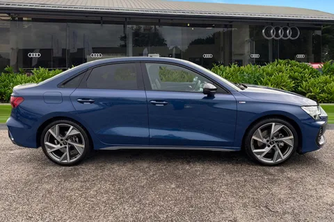 DK25VPO Audi A3 Black Edition 35 TFSI  150 PS S tronic Thumbnail #4