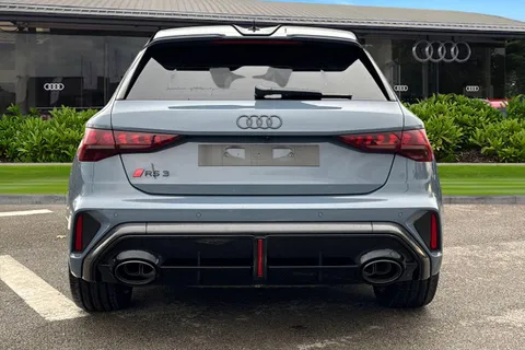  Audi RS 3 2.5 TFSI Carbon Vorsprung Sportback S Tronic quattro Euro 6 (s/s) 5dr Thumbnail #4