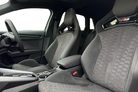  Audi RS 3 2.5 TFSI Carbon Vorsprung Sportback S Tronic quattro Euro 6 (s/s) 5dr Thumbnail #15