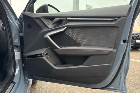  Audi RS 3 2.5 TFSI Carbon Vorsprung Sportback S Tronic quattro Euro 6 (s/s) 5dr Thumbnail #20