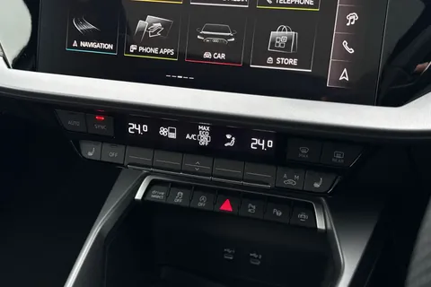  Audi RS 3 2.5 TFSI Carbon Vorsprung Sportback S Tronic quattro Euro 6 (s/s) 5dr Thumbnail #21