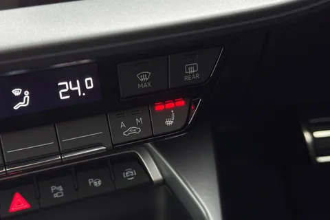  Audi RS 3 2.5 TFSI Carbon Vorsprung Sportback S Tronic quattro Euro 6 (s/s) 5dr Thumbnail #35