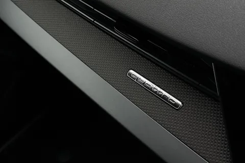  Audi RS 3 2.5 TFSI Carbon Vorsprung Sportback S Tronic quattro Euro 6 (s/s) 5dr Thumbnail #44