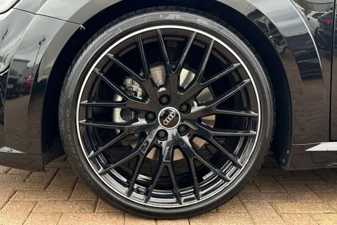 12 of 61 for Audi TT Coup- Black Edition 40 TFSI 197 PS S tronic