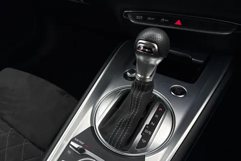 23 of 61 for Audi TT Coup- Black Edition 40 TFSI 197 PS S tronic